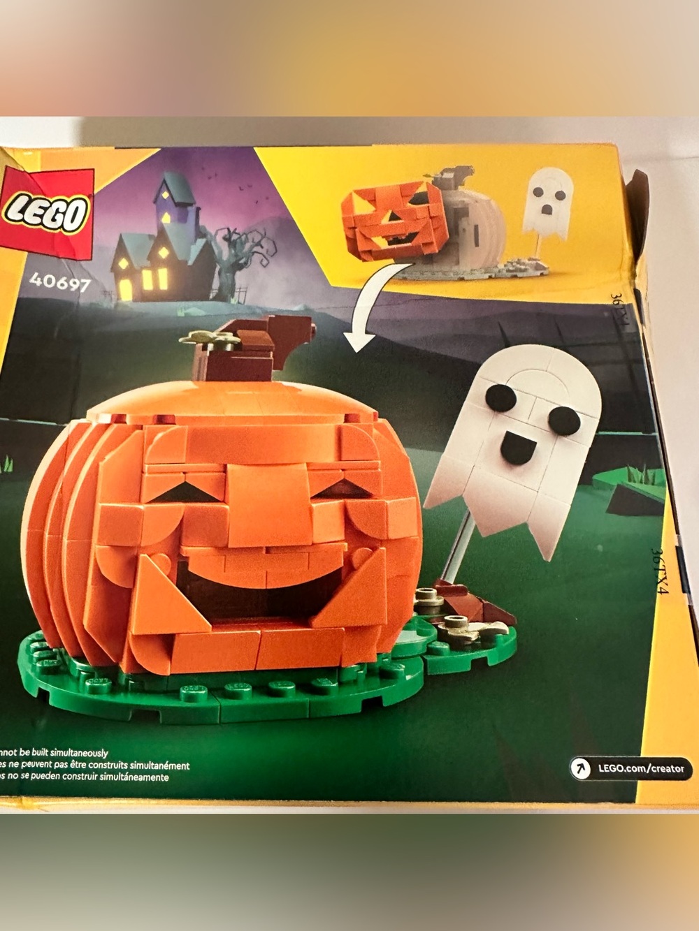 NWT LEGO Creator Halloween Pumpkin & Ghost Set 40697 | New Sealed | 254 Pieces - Picture 8 of 9